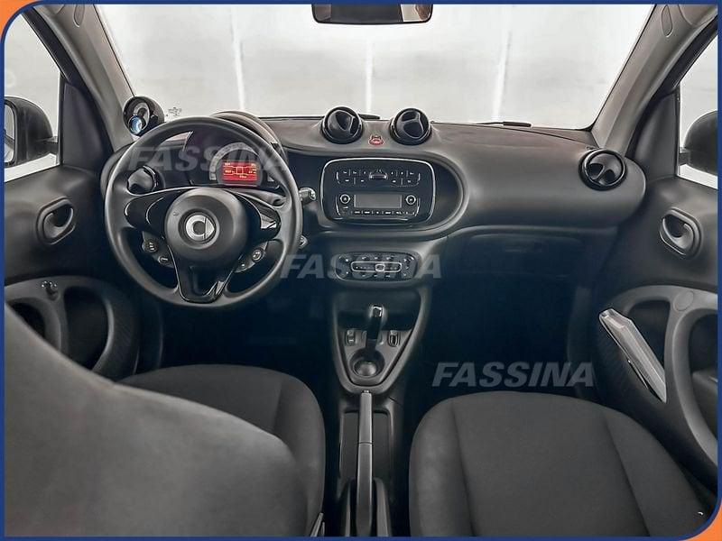 smart fortwo EQ Pure 22KW
