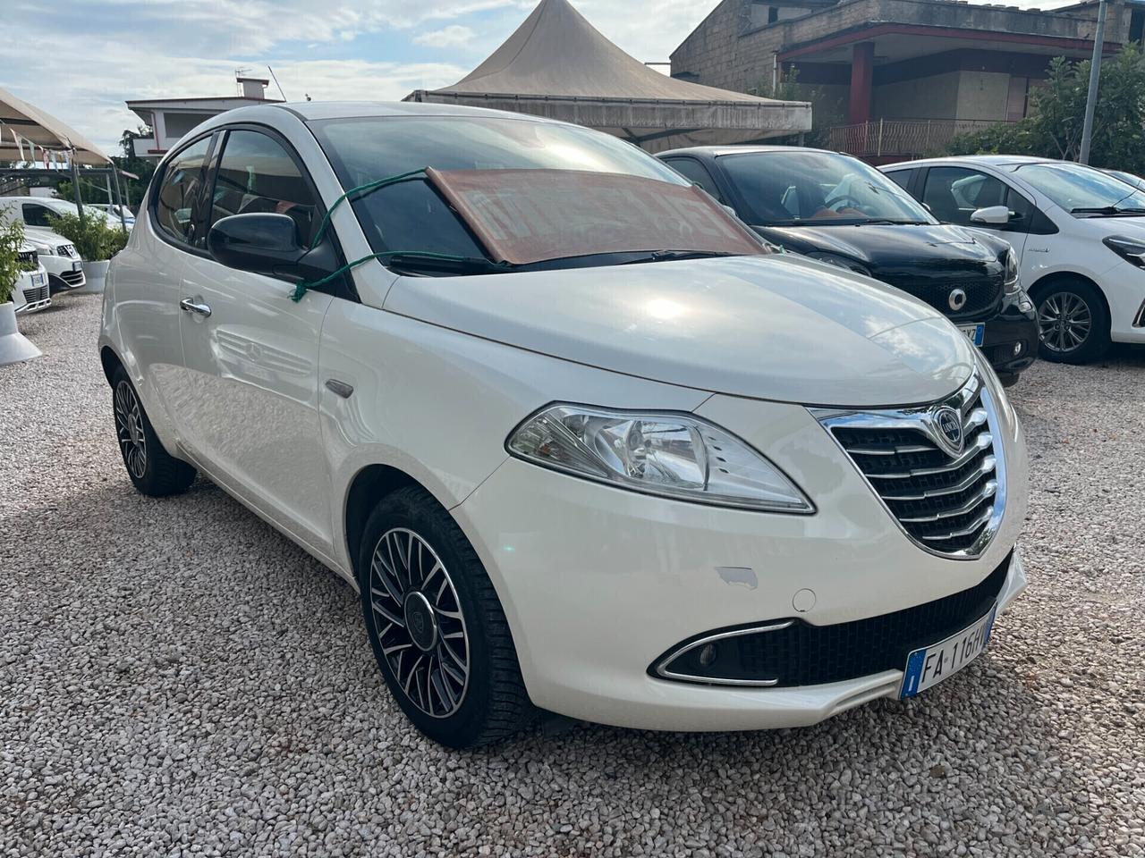 LANCIA YPSILON 1300 M-JET 95 CV KM CERTIFICATI UNICO PROPRIETARIO