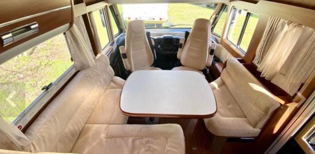 Laika KREOOS 7009- 3.0 diesel- 14.000km