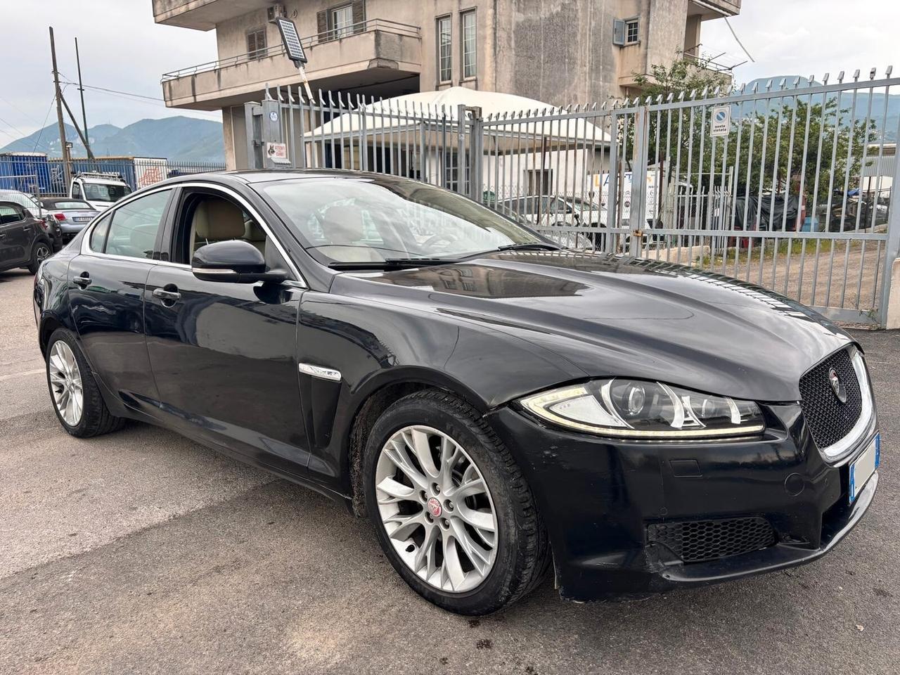 Jaguar XF 2.2 D 190 CV