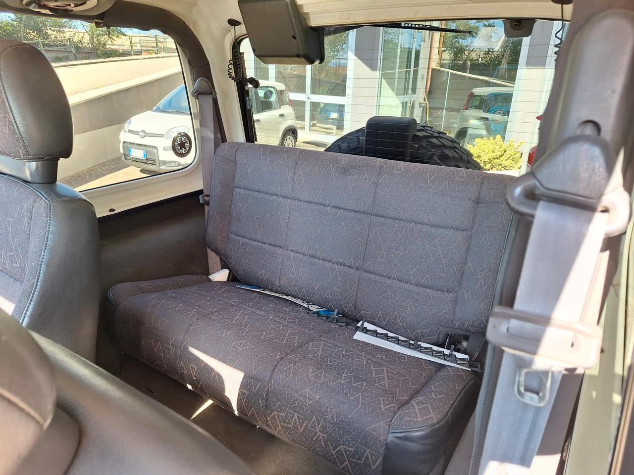 Jeep Wrangler 4.0 cat Connection
