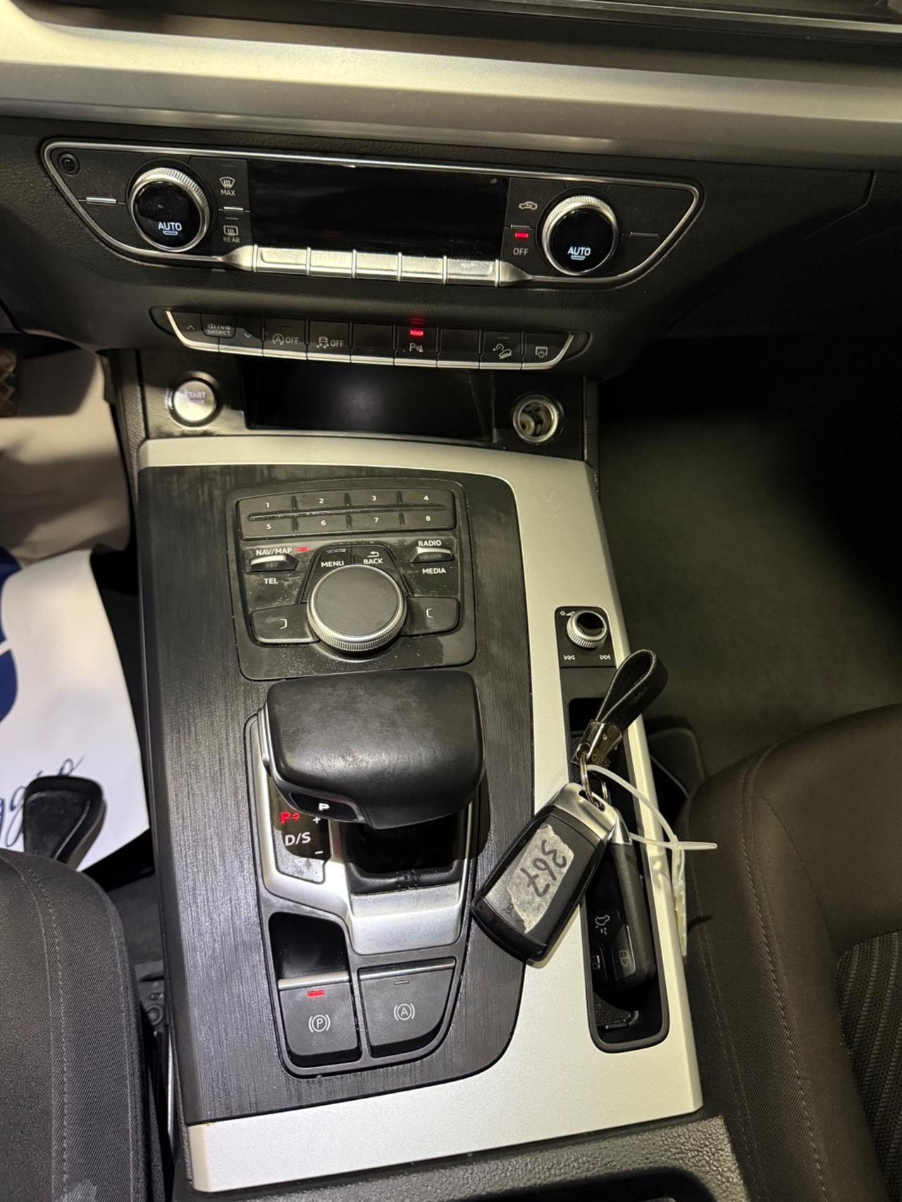 Audi Q5 45 TFSI quattro S tronic Business Sport 245CV