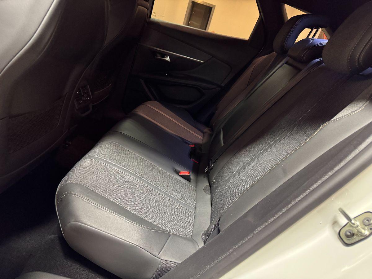 PEUGEOT 3008 BlueHDi 130 GT Line 2021 Bianco perla