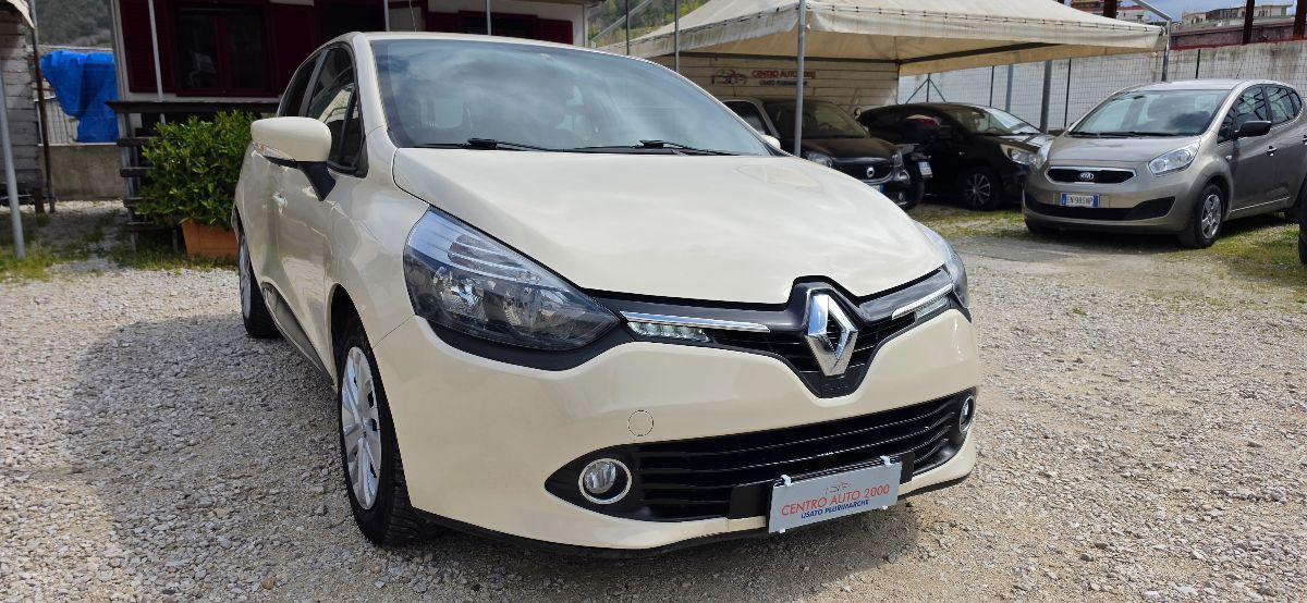 RENAULT Clio 1.2 75 CV 5p. Costume National