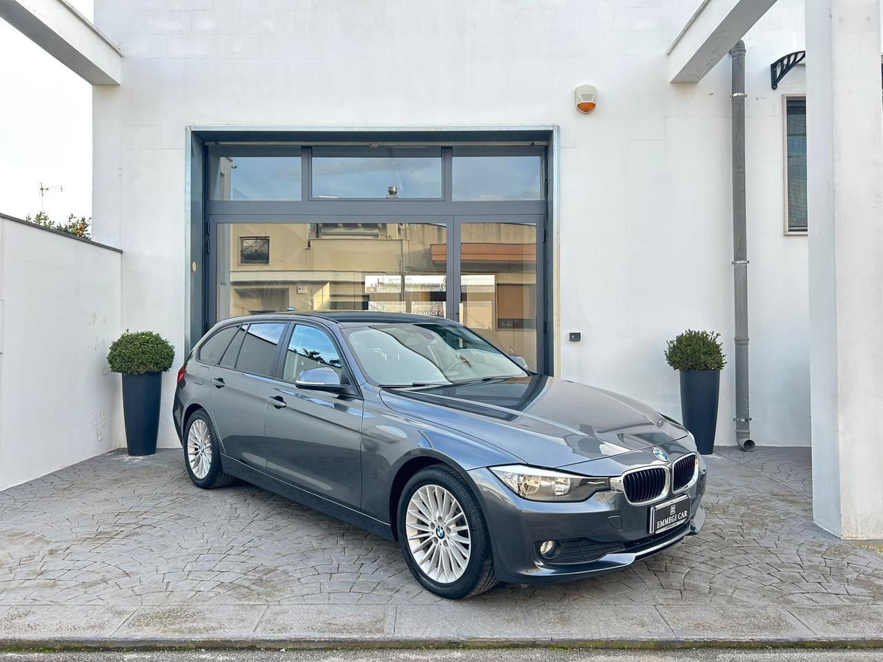 Bmw 318d 2.0 143Cv TOURING XDRIVE NAVI-2015