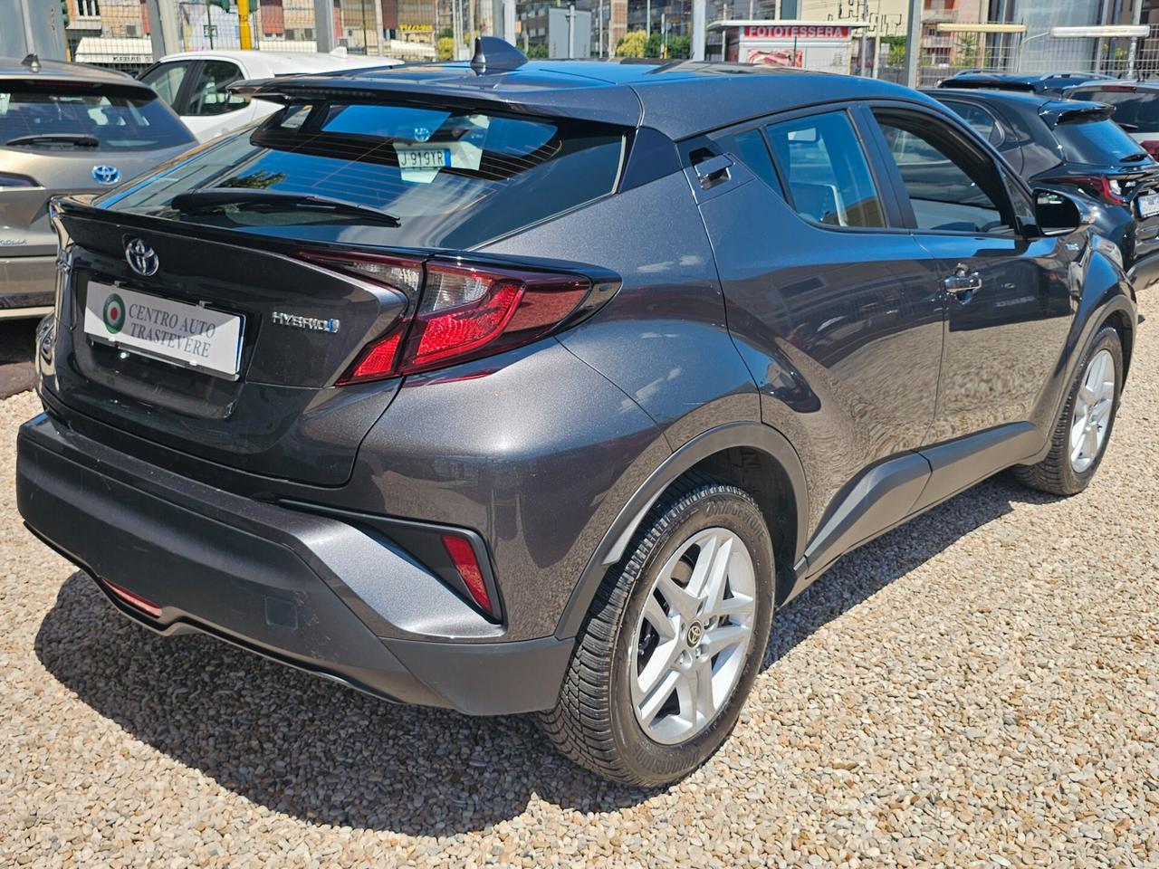 Toyota C-HR 1.8 Hybrid E-CVT Business