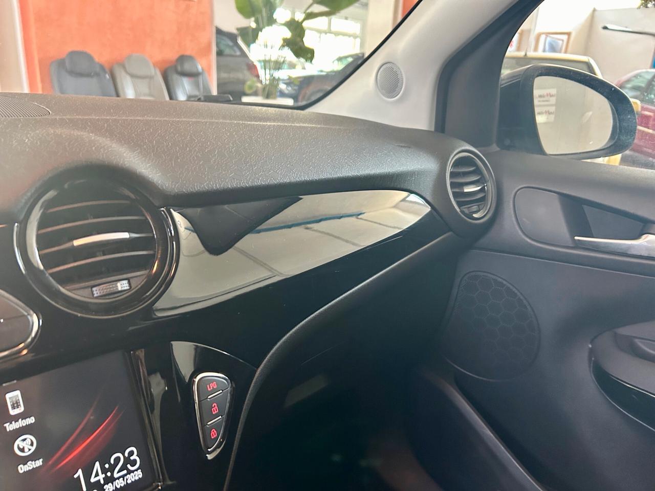 Opel Adam 1.4 87 CV GPL Tech Glam