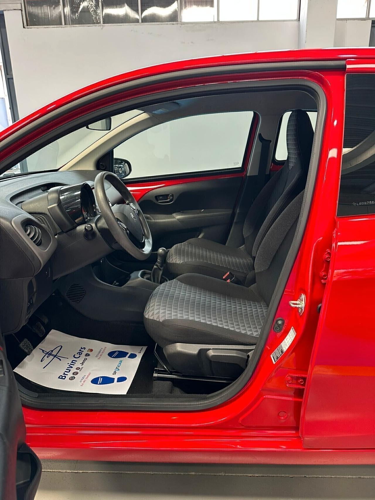 Peugeot 108 S&S 5 porte 2021 benzina