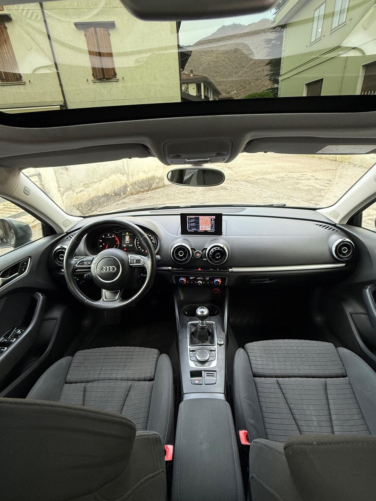 Audi A3 SPB 1.4 TFSI COD ultra S tronic Ambition