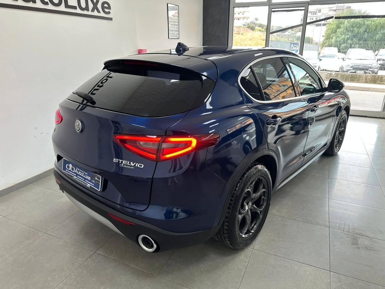 Alfa Romeo Stelvio 2.2 Turbodiesel 180 CV AT8 RWD Super