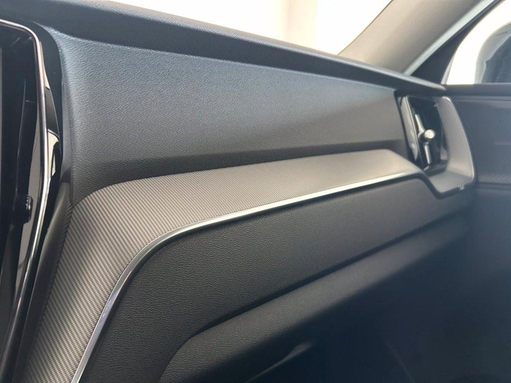 VOLVO XC60 2.0 b4 Plus Dark auto del 2024