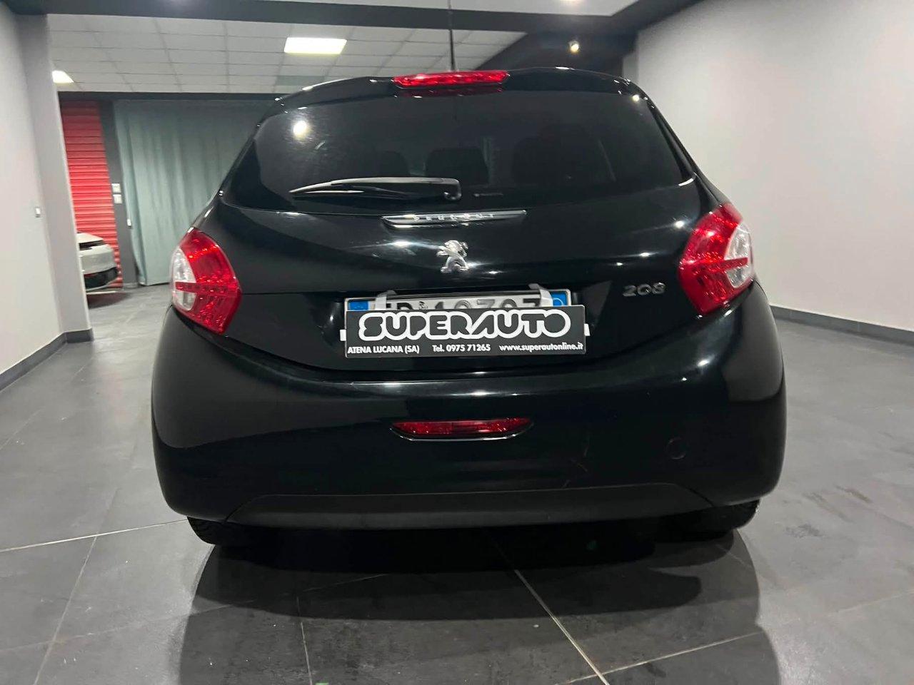Peugeot 208 208 1.4 hdi 5 Porte TOTAL BLACK