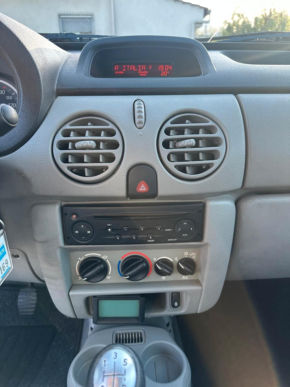 Renault Kangoo 1.5 dCi/70CV 5p. Luxe-04/2006