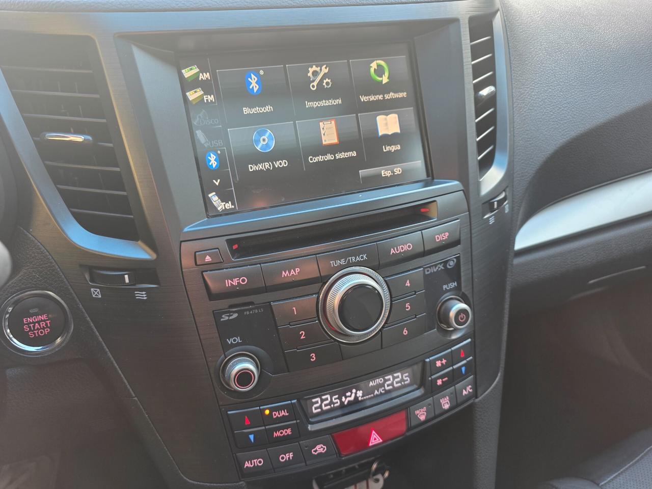 Subaru OUTBACK 2.0D CVT Trend Lineartronic