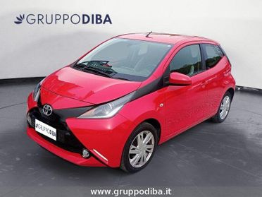 Toyota Aygo II 2014 5p 1.0 x-play my15