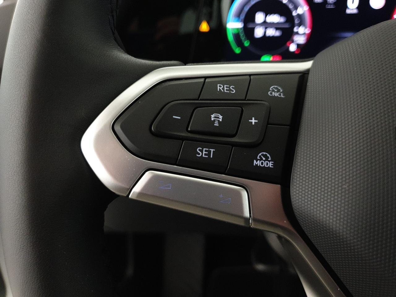 Volkswagen Golf 1.5 tsi ehybrid style 204cv dsg