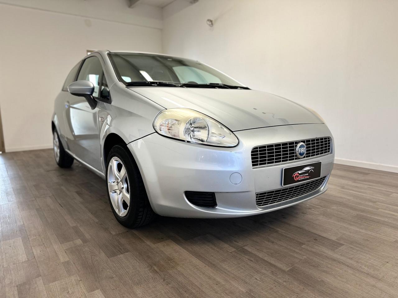 Fiat Grande Punto Grande Punto 1.3 MJT 75 CV 3 porte Active