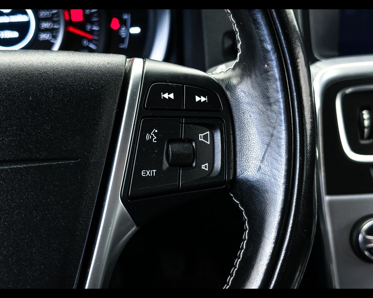 VOLVO S60 (2010-2018) - S60 D2 Kinetic