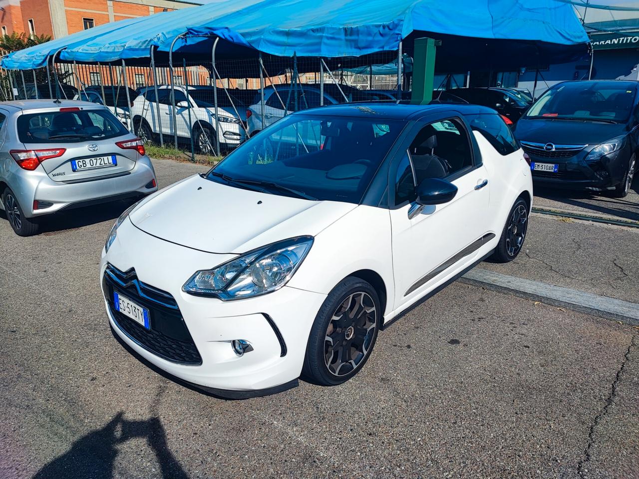 Ds DS3 3 1.2 VTi 82 Just Black