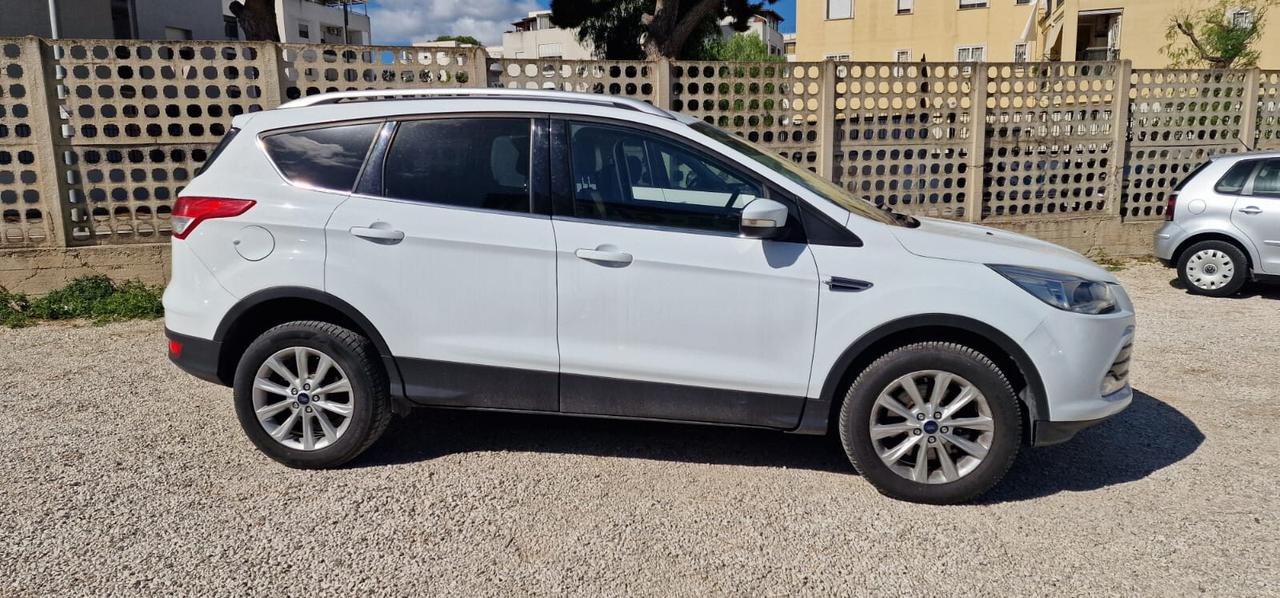 Ford Kuga 2.0 TDCI 150 CV S&S 4WD Powershift Titanium 2015