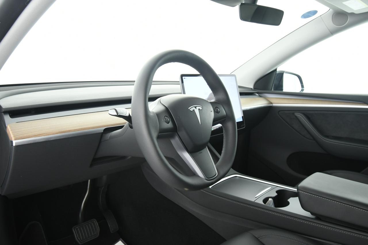 TESLA Model Y Long Range Dual Motor awd PILOTA AUTOMATICO+CAMERA+ACC