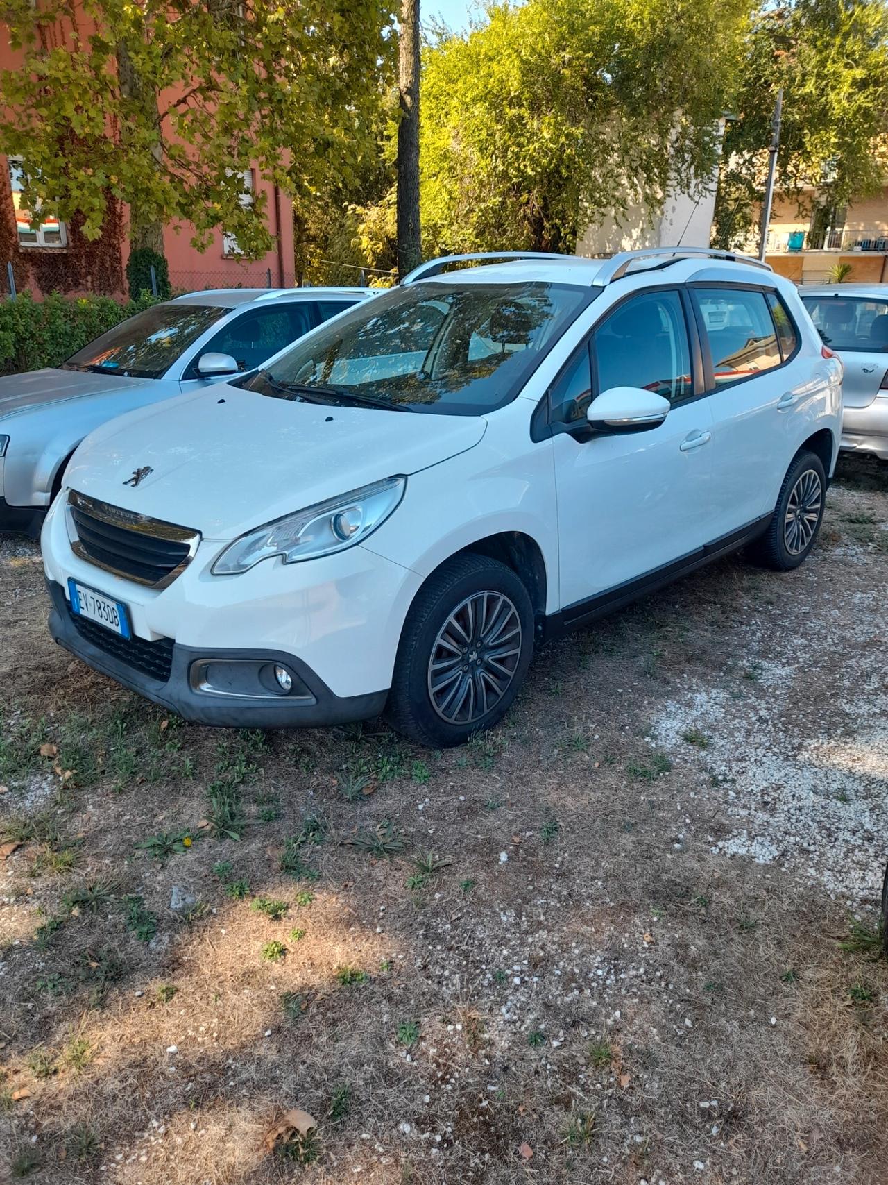Peugeot 2008 1.6 e-HDi 92 CV