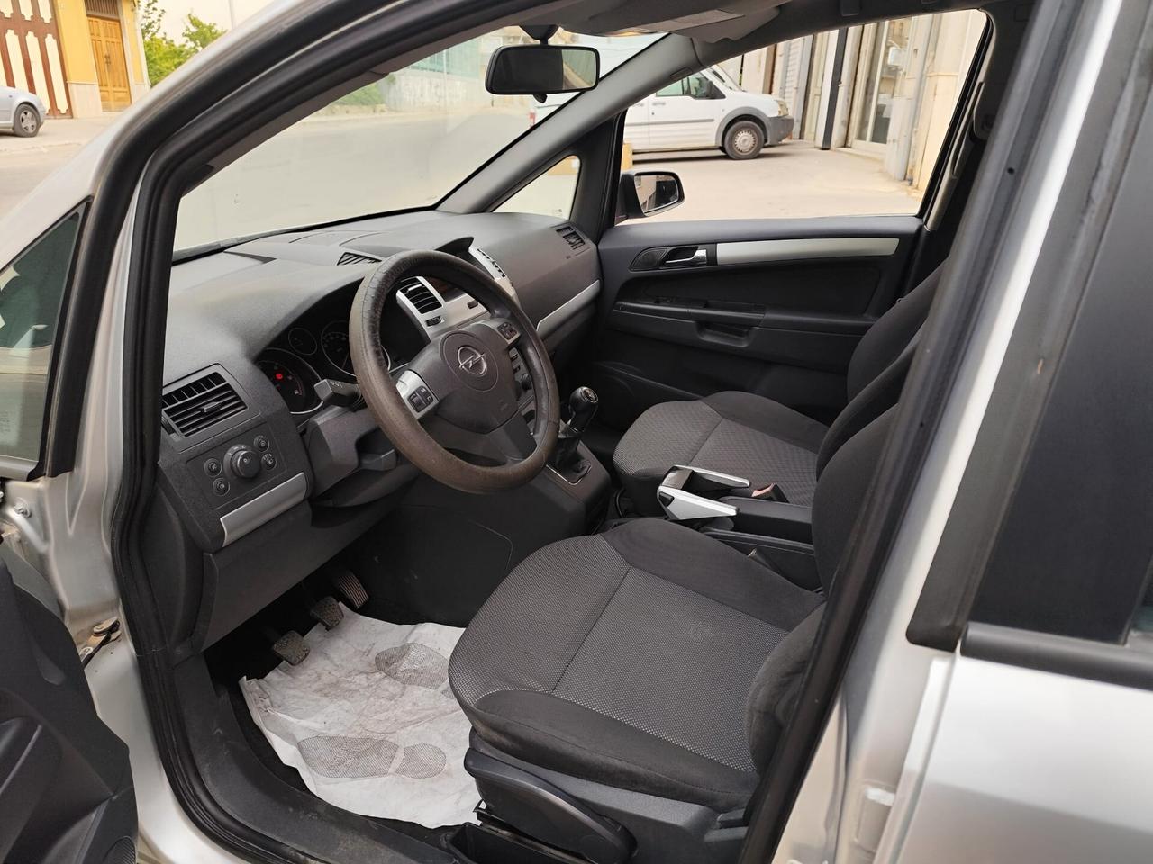 Opel Zafira 1.9 CDTI 120CV Enjoy