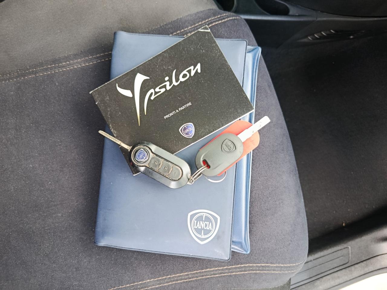 Lancia Ypsilon 1.2 69CV 5 porte S&S Gold