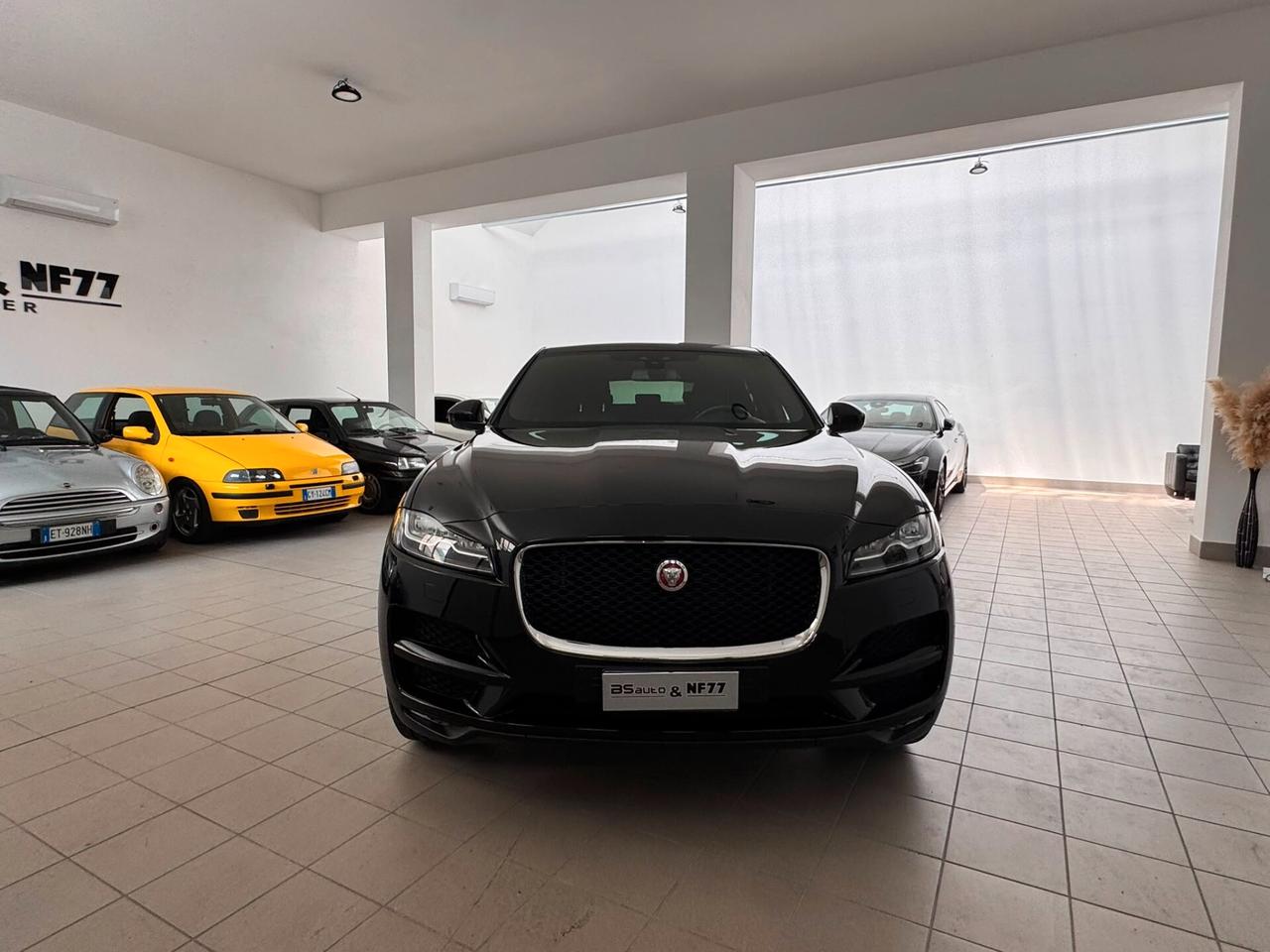Jaguar F-Pace 2.0 D 180 CV AWD Prestige
