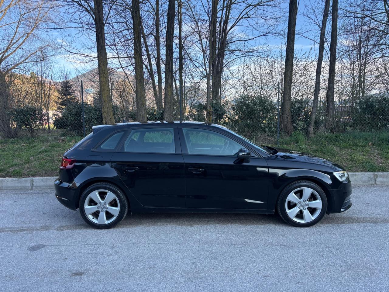 Audi A3 SPB 1.6 TDI clean diesel Ambition 5p