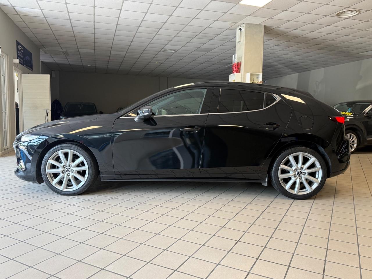 Mazda 3 Mazda3 2.0L e-Skyactiv-G M Hybrid Exclusive