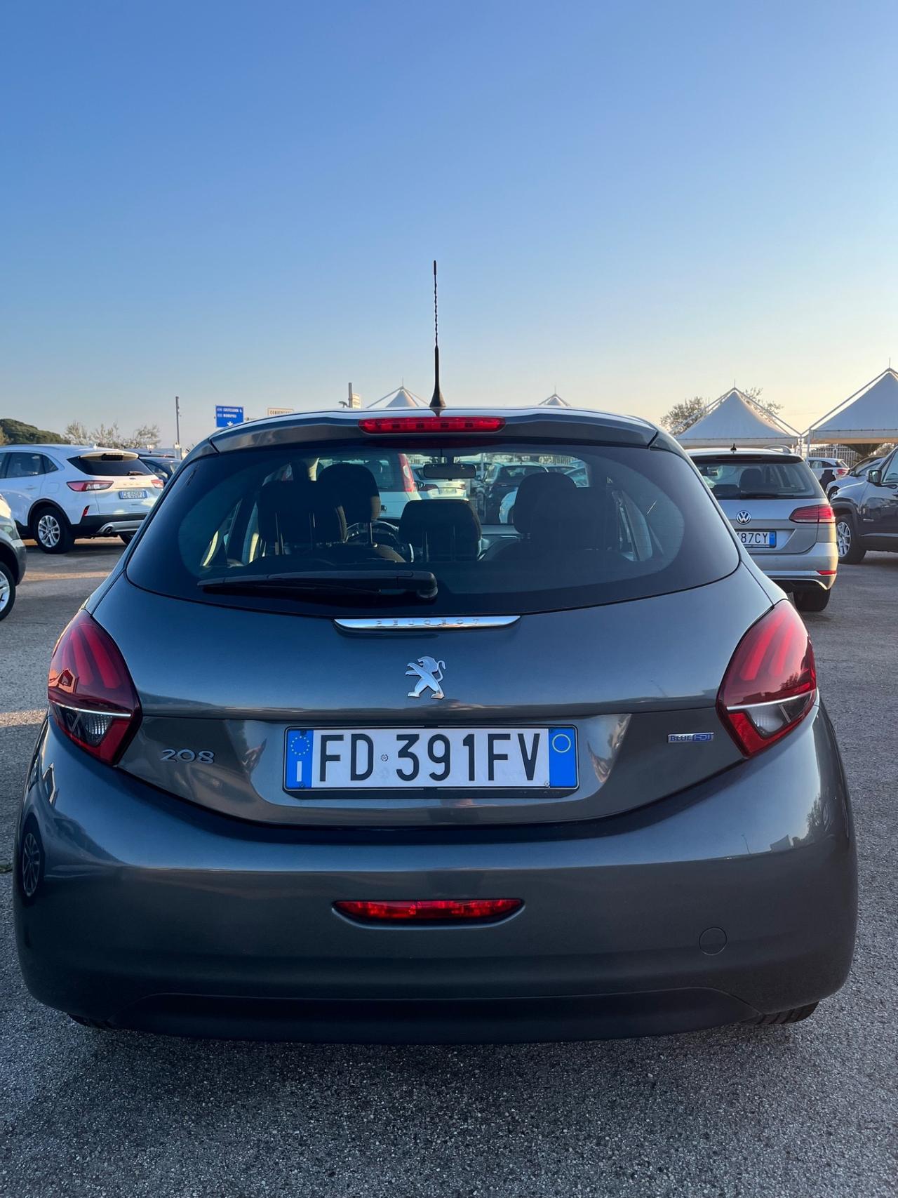 Peugeot 208 BlueHDi 75 5 porte Allure
