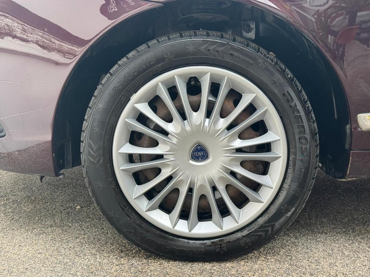 Lancia Ypsilon 1.3 MJT 75 CV Diva
