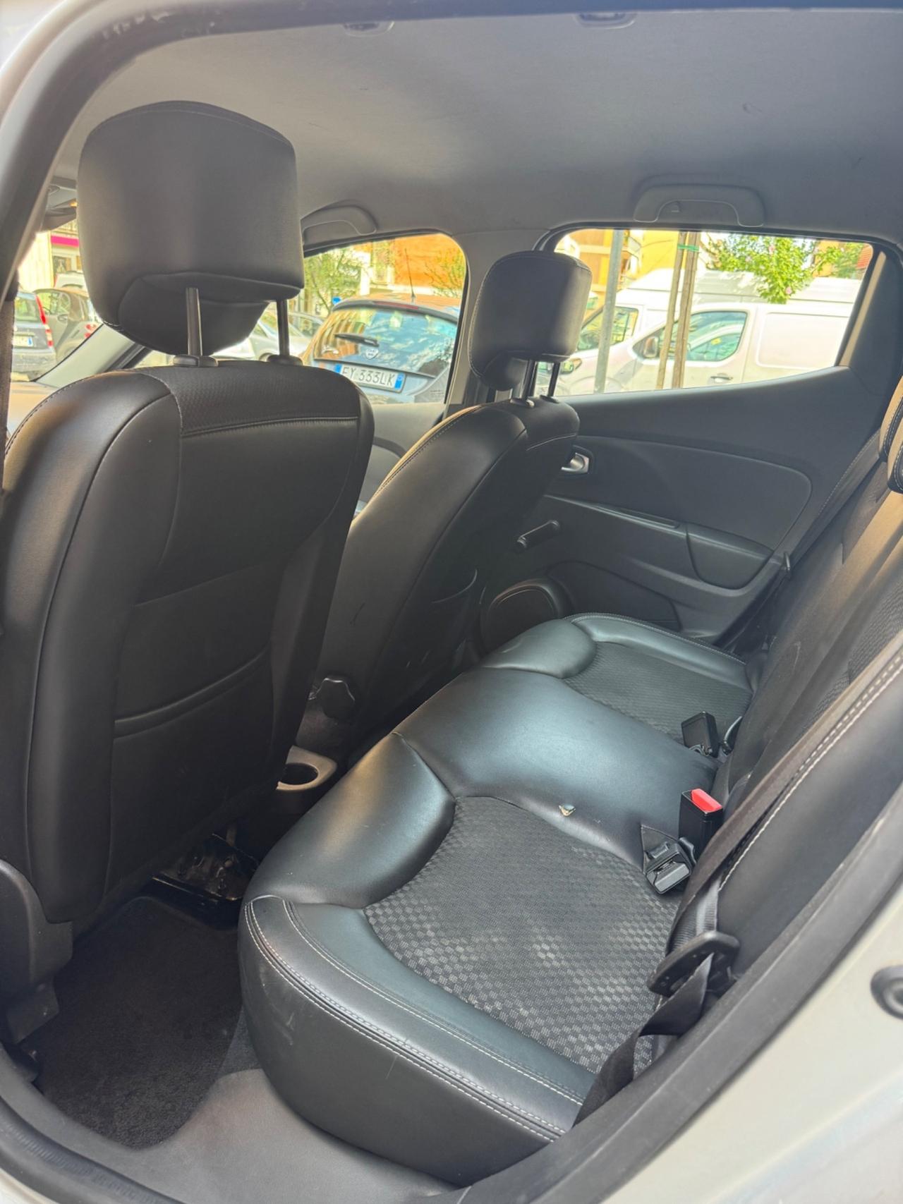Renault Clio TCe 12V 90CV Start&Stop 5 porte Energy Intens