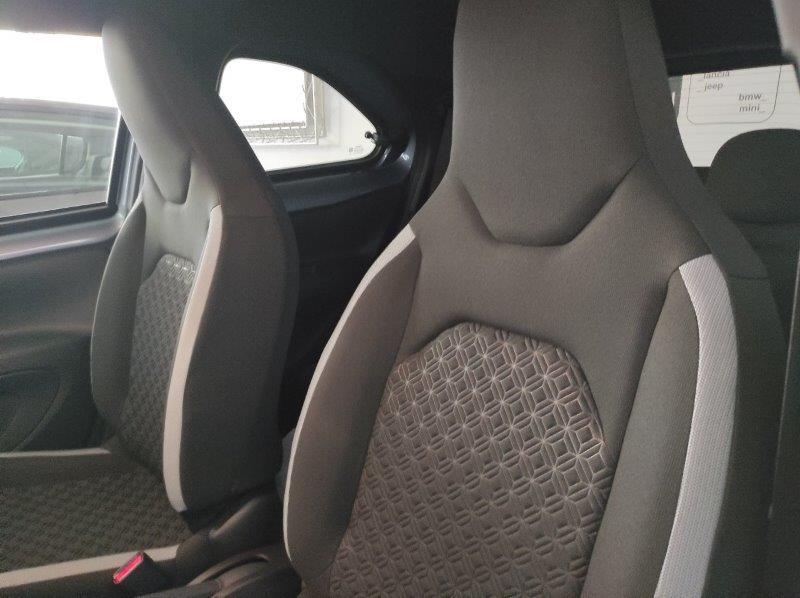 TOYOTA Aygo X - Aygo X 1.0 VVT-i 72 CV 5 porte Active S-CVT