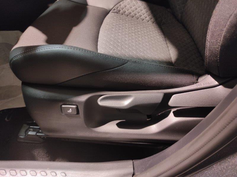 TOYOTA C-HR (2016-2023) - C-HR 2.0 Hybrid E-CVT Morebusiness