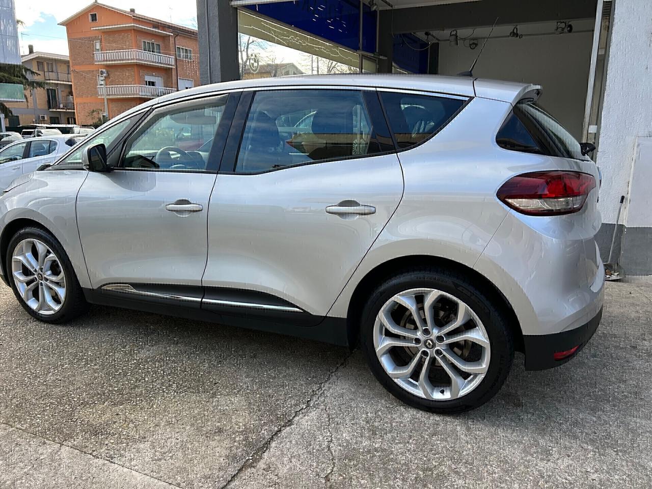 RENAULT SCENIC 1.5 DCI 110 CV FULL “COME NUOVA”!!!!!