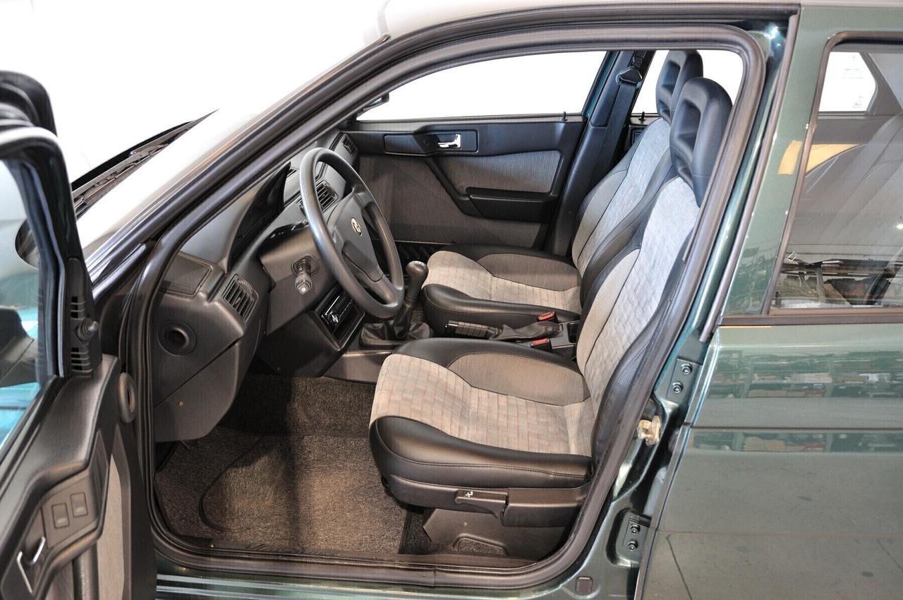 Alfa Romeo 155 1.8i Twin Spark cat Perfetta