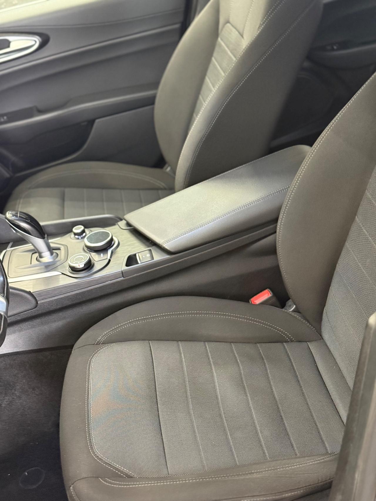 Alfa Romeo Giulia 2.2 Turbodiesel 150 CV AT8 Business
