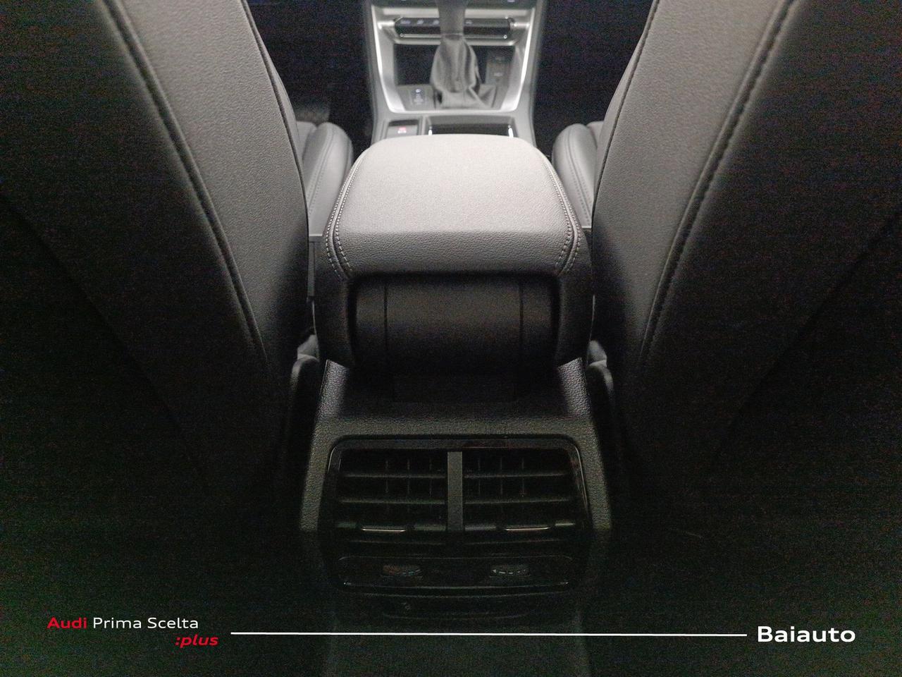 Audi Q3 35 2.0 tdi business advanced s tronic