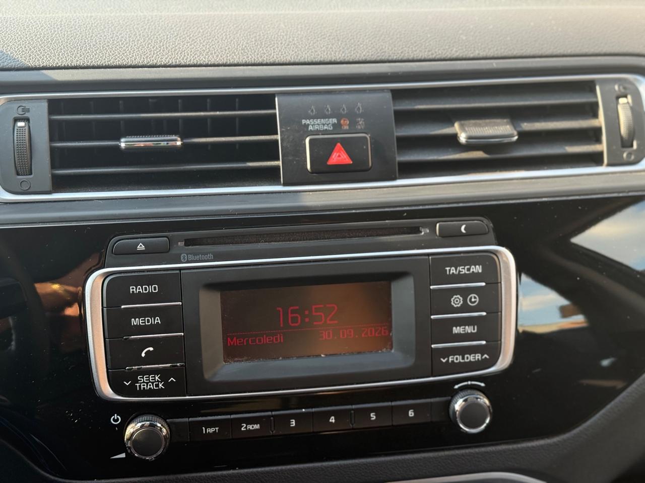 Kia Rio 1.1 CRDi 5p. Cool