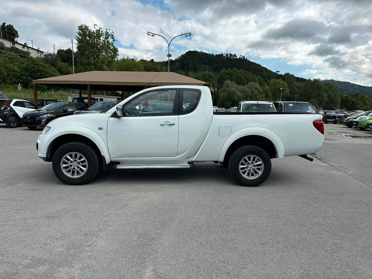 Mitsubishi L200 2.5 DI-D/136CV Club Cab Invite DPF