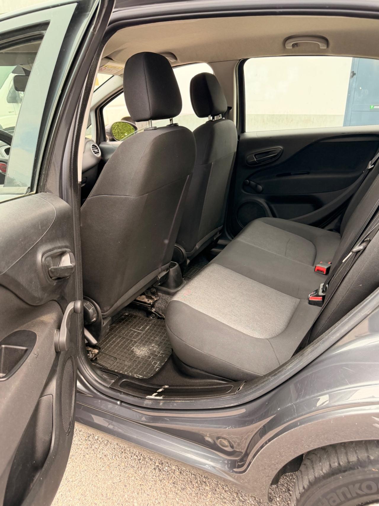 Fiat Punto 1.4GPL EURO6 2016 neopatentati 2500€