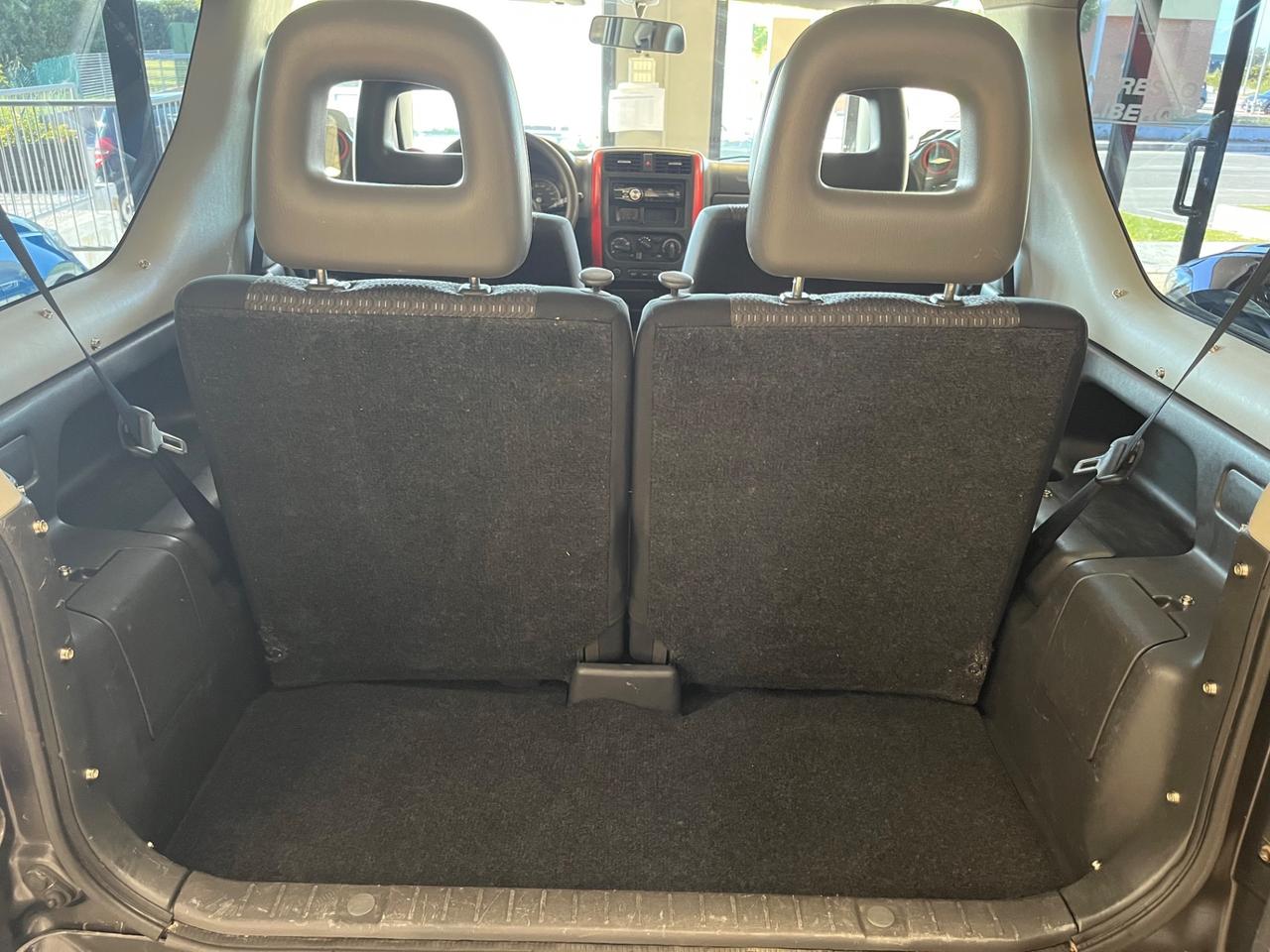 Suzuki Jimny 1.3i 16V 85cv 4WD Special