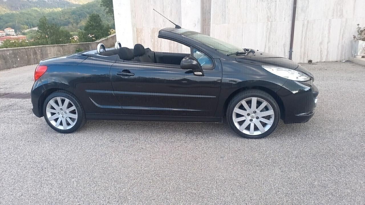 Peugeot 207 1.6 VTi 120CV CC aut. Féline