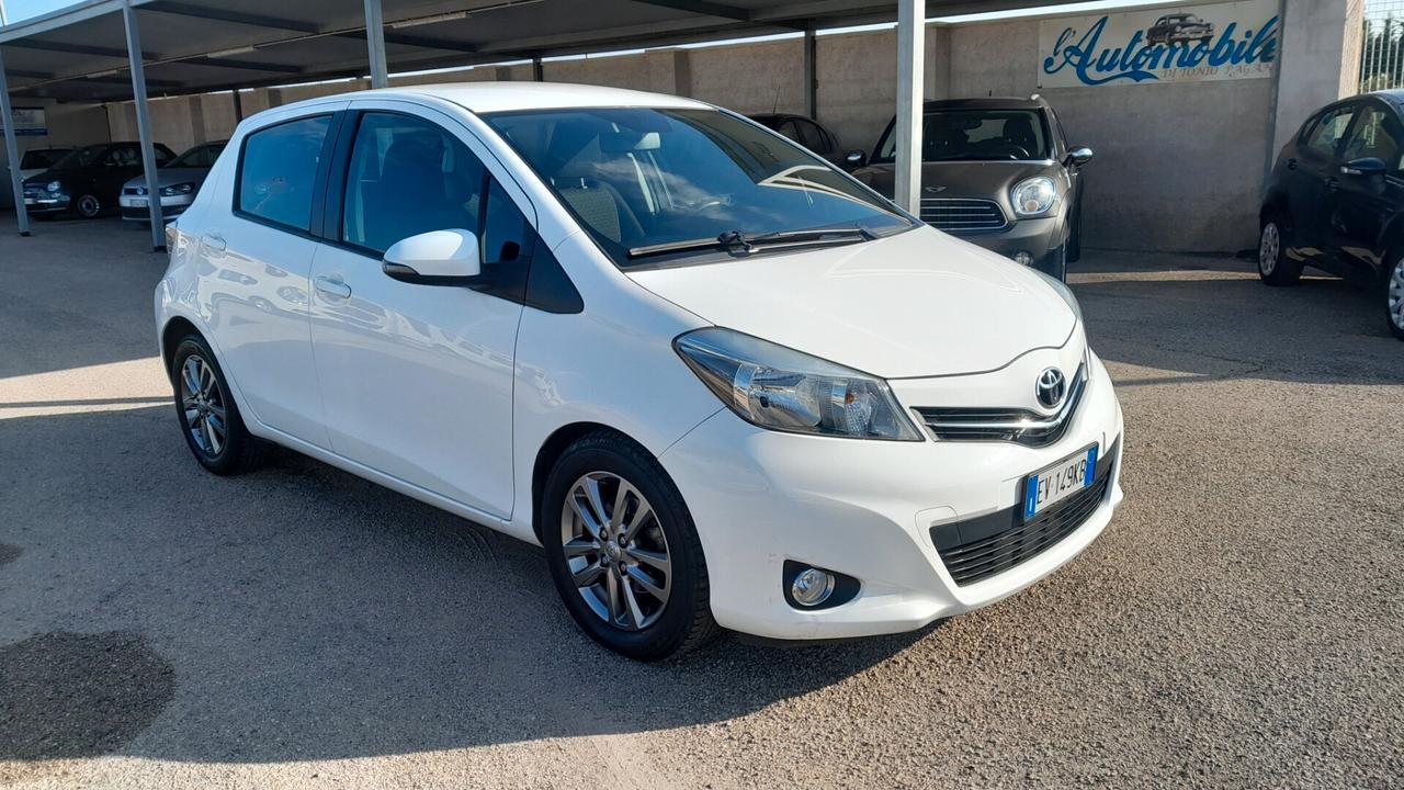 Toyota Yaris 1.4 D-4D 5 porte Lounge