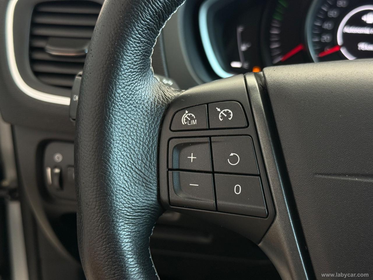 VOLVO V40 D2 Business