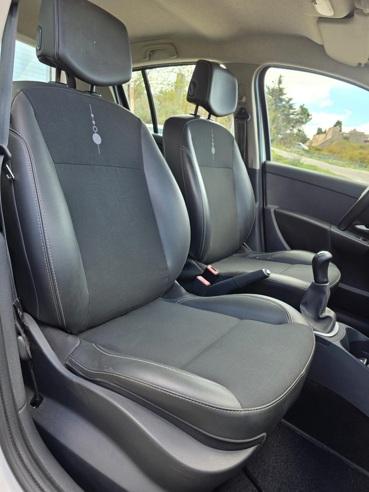 Renault Clio 1.5 dCi 90CV 5 porte Live!