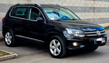Volkswagen Tiguan 2.0 TDI 4MOTION Sport & Style