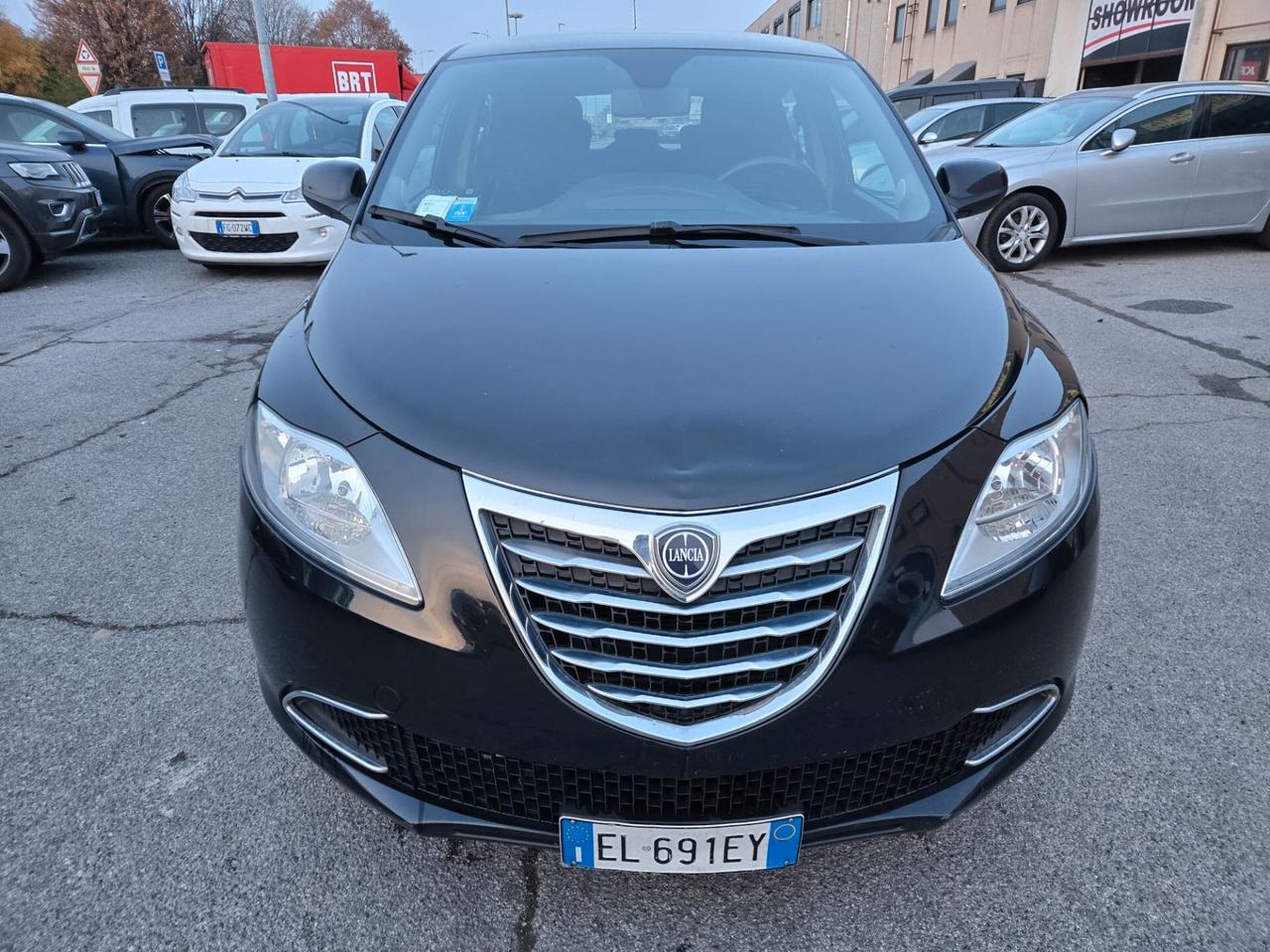 Lancia Ypsilon 0.9 TwinAir 85 CV 5 porte S&S Gold